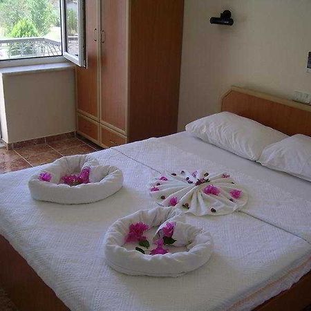 Junior Ozalp Hotel Dalyan Exterior foto
